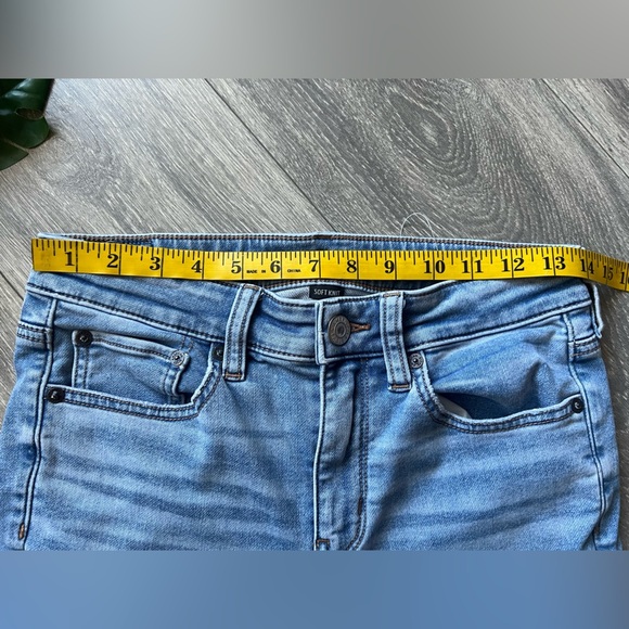 American Eagle Outfitters Soft Knit High Rise Distressed Jegging pants. Size 6 - Picture 11 of 14